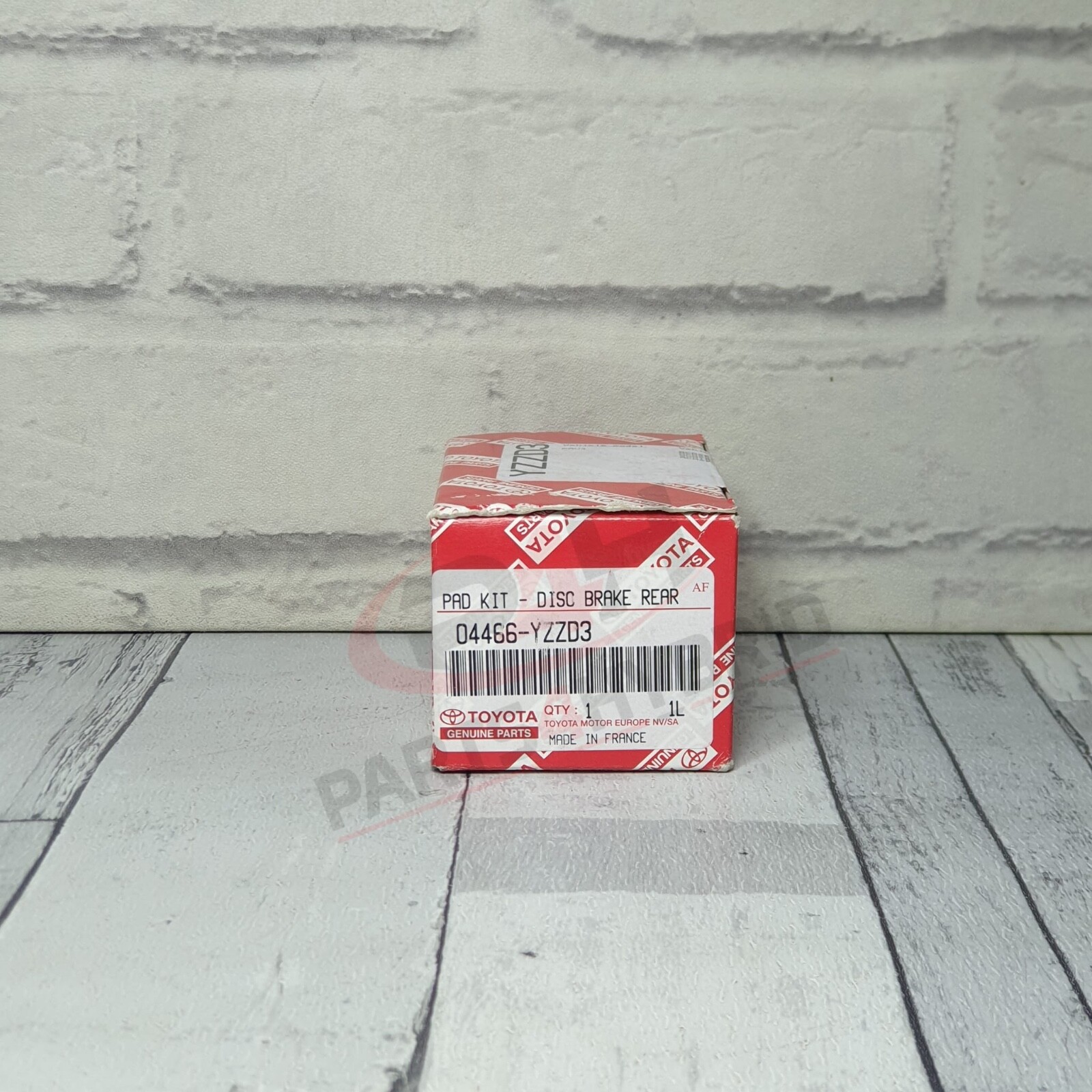 Genuine Toyota Rav4 Rear Brake Pads Oem Part 04466-YZZD3 Brand New Rear Pads
