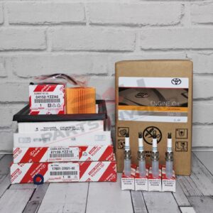 Genuine Toyota Auris Service Kit ZWE150 1.8L 2007-13 With Spark Plugs & 5W30 Oil