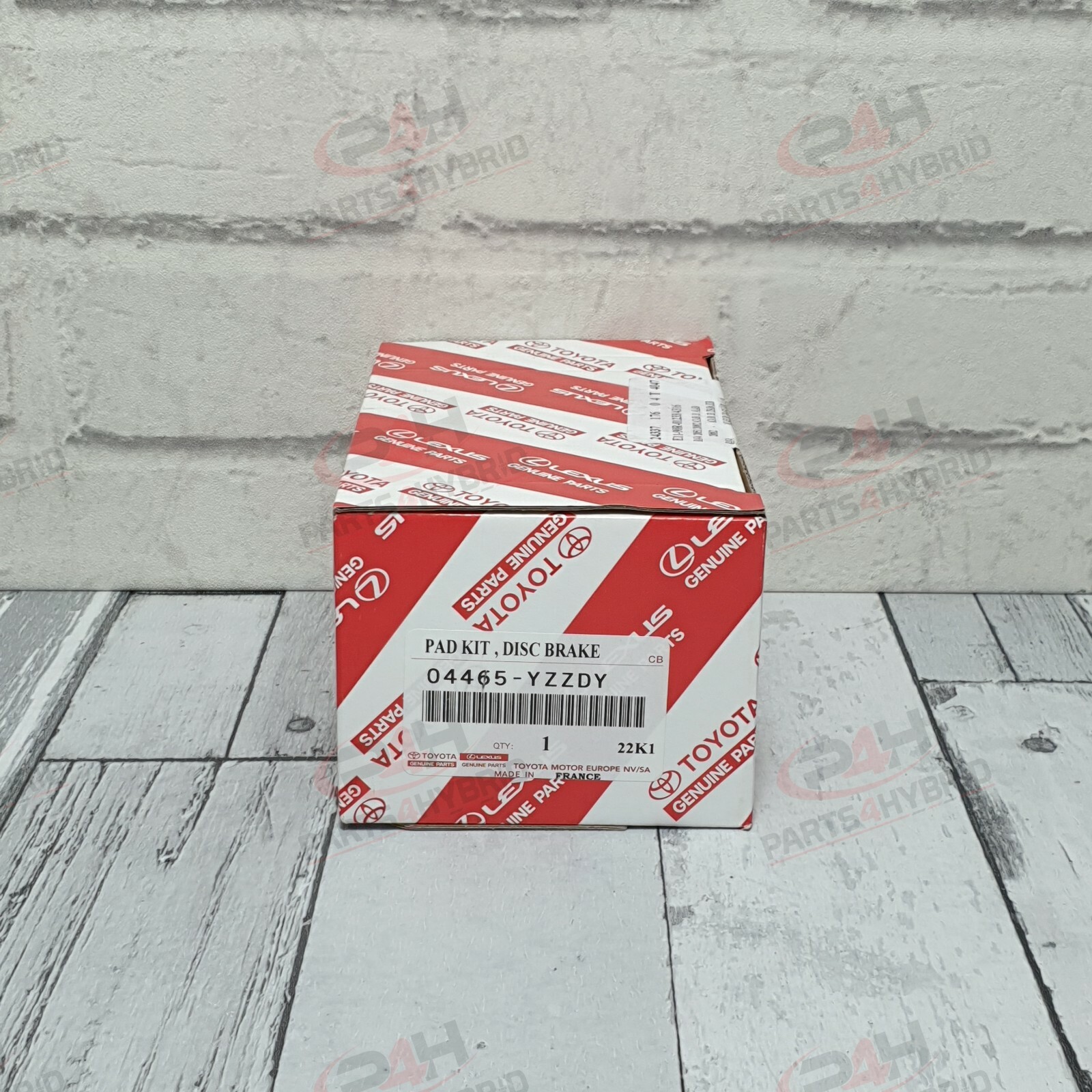 Genuine Toyota Prius Plus Front Brake Pads 2014-21 Oem 04465-YZZDY Right & Left