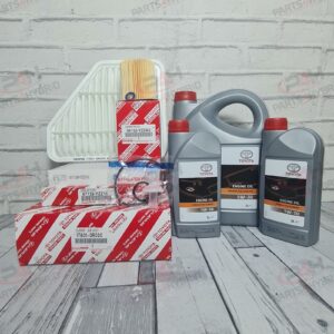 Genuine Toyota Avensis Service Kit ADT270 2.0L Diesel 2008-18 5W30 Oil & Filters