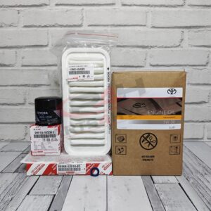 Genuine Toyota Yaris Service Kit SCP10 1.0L 1999-2005 5W30 Oil & Filters